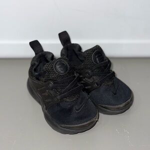 Nike Kids Black Sneakers